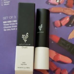 Younique lipstick